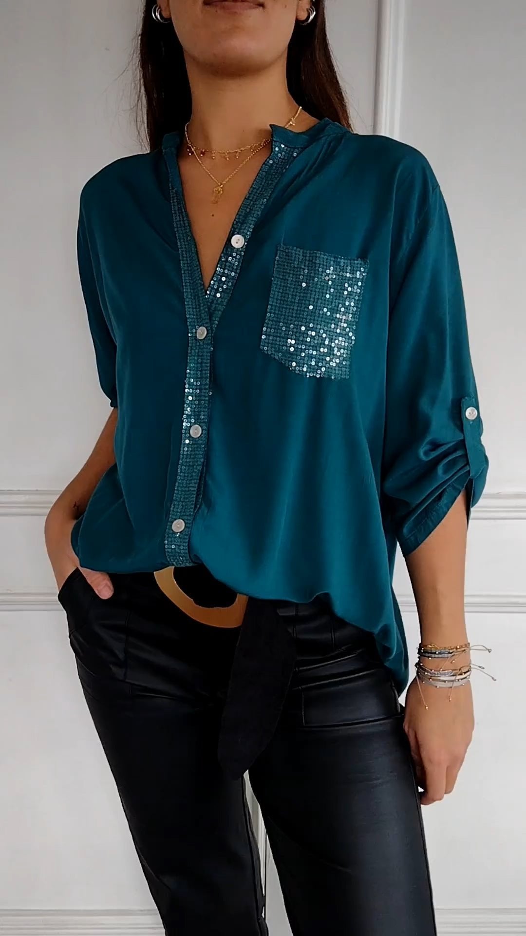 🔥2025 HOT SALE🌸Cotton V-neck Sequin Mid-sleeve Casual Top